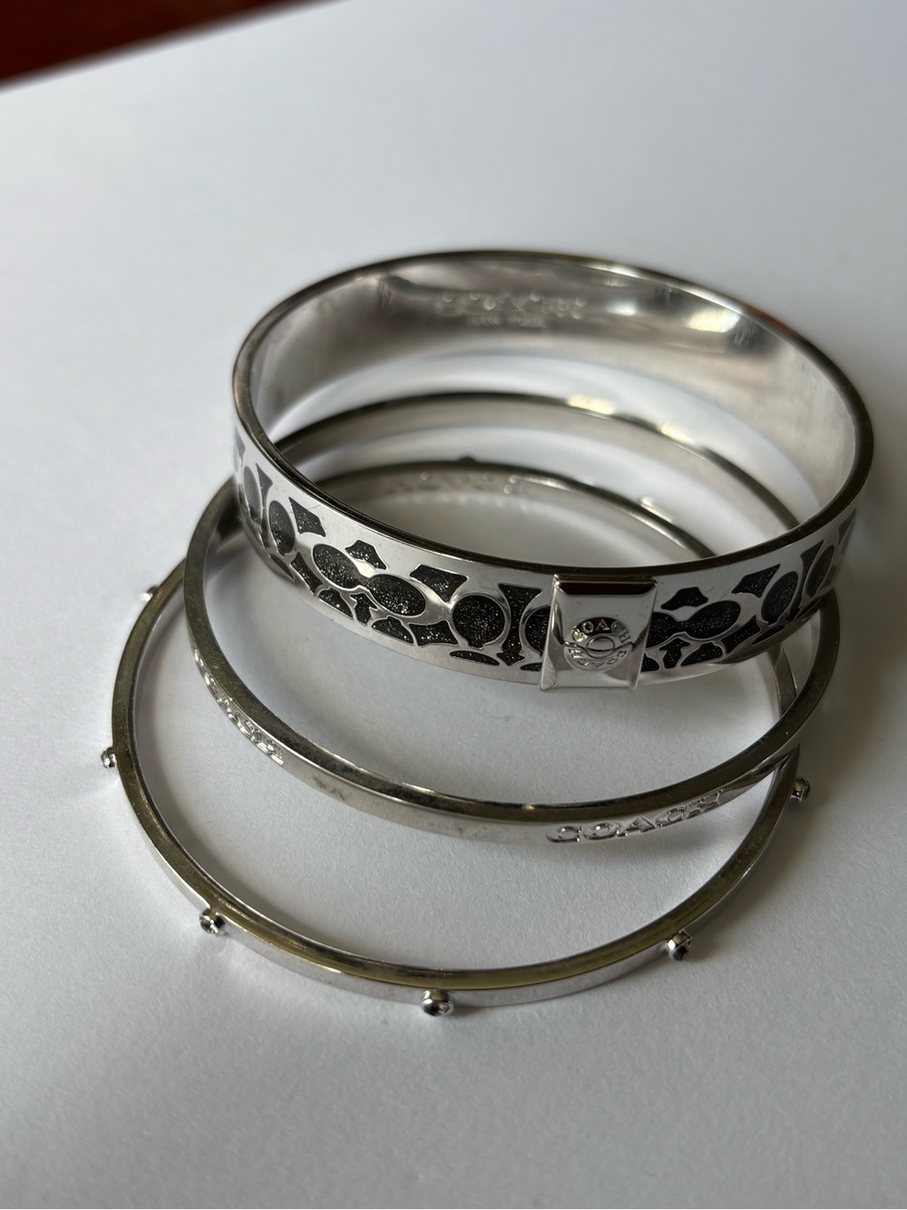 Coach silver bangle bracelet trio of 3 - Picture 3 of 5